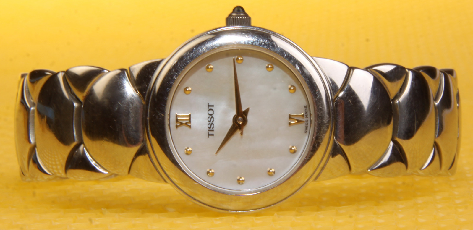Women's TISSOT G324K Quartz Watch Sapphire Crystal SWISS MADE * VERY GOOD  USED *